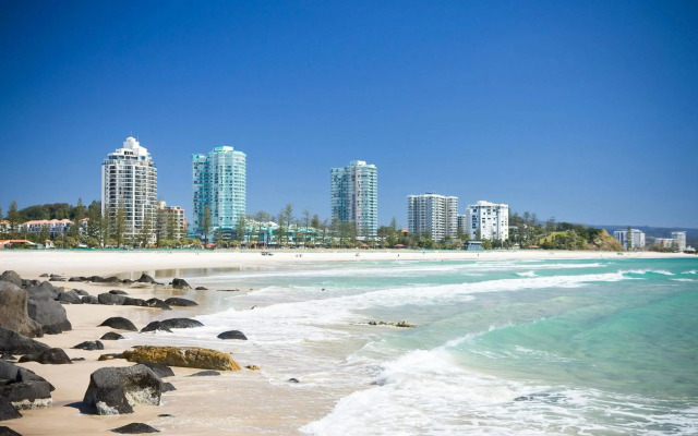 Mantra Coolangatta Beach