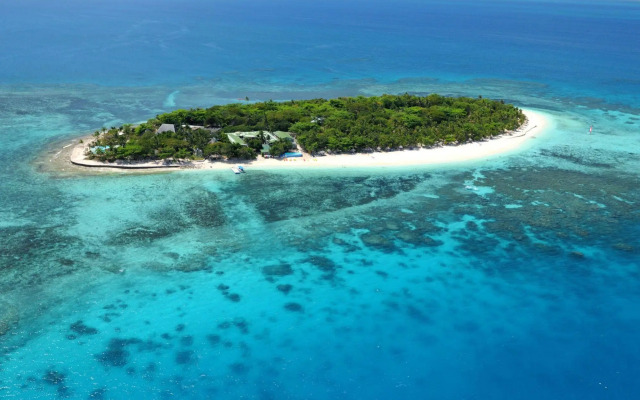 Nakelo Treasure Island Resort & Spa