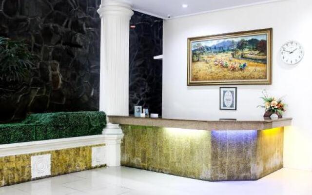 Hotel Emerald Manado