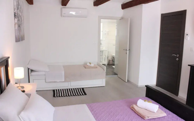 Villa Mate