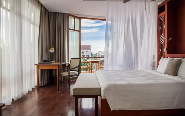 Amanjaya Pancam Suites Hotel