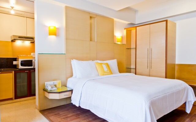 Bloom Hotel - Indiranagar