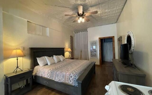 Loft 4 - 1 of 5 downtown