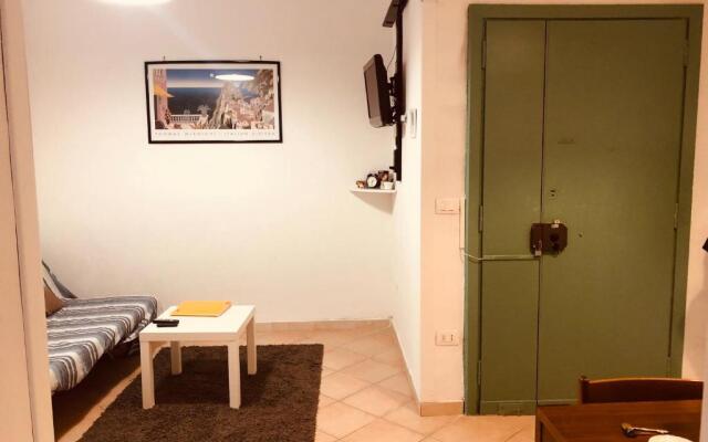 Caio Asinio Apartment