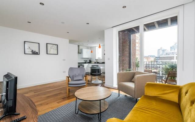 NEW Modern 2BD Flat in Shoreditch With Balcony