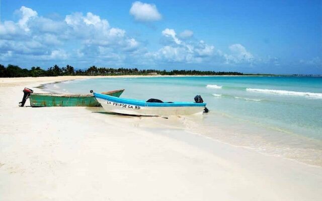 Luxurious Pent House Steps From The Beach D4 Los Corales Playa Bavaro