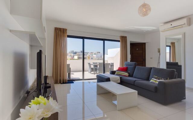 Fabulous Penthouse in a Prime Location