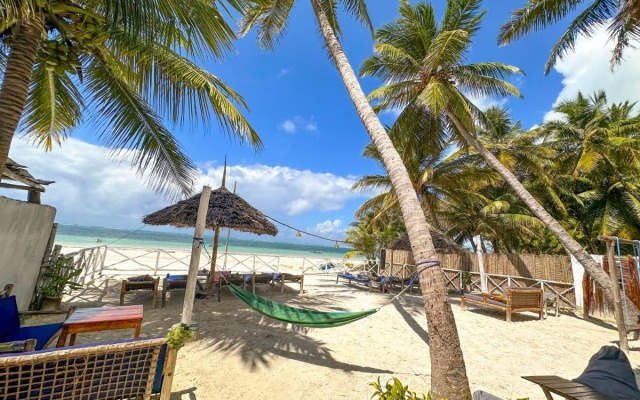 African Paradise Beach Hotel