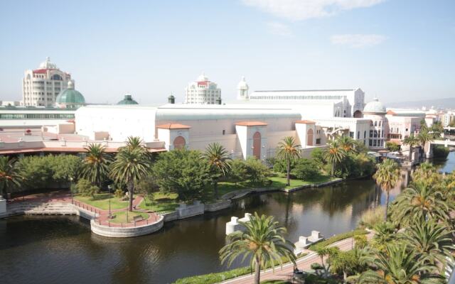 Manhattan 808 by CTHA