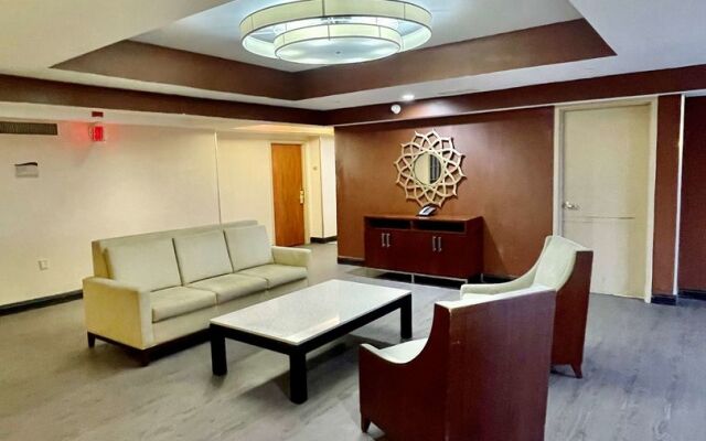 Brandywine Plaza Hotel