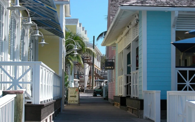 Conch Shell Harbour Island 5 Bedroom Home