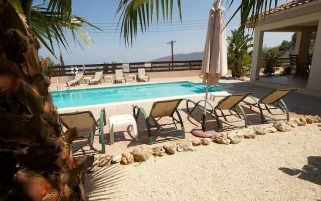 Kinousa Villas