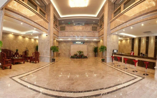Kinson Hotel