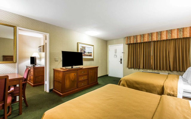 Quality Inn Near China Lake Naval Station