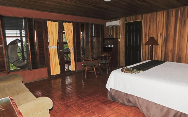 Hotel Arenal Lodge