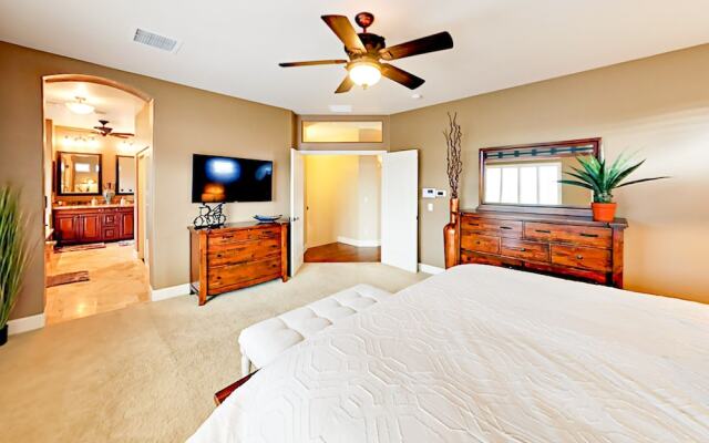 E Sandia Circle - 5 Br Home