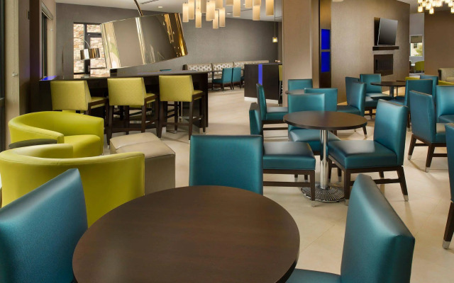 Holiday Inn Express & Suites Waco South by IHG