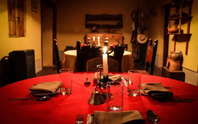La Casona Lampa