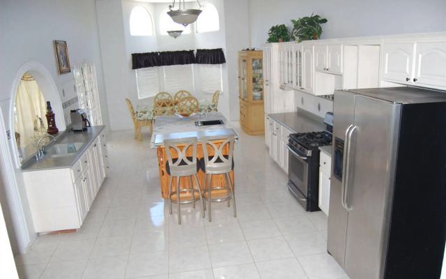 Celebrity Villa Jamaica