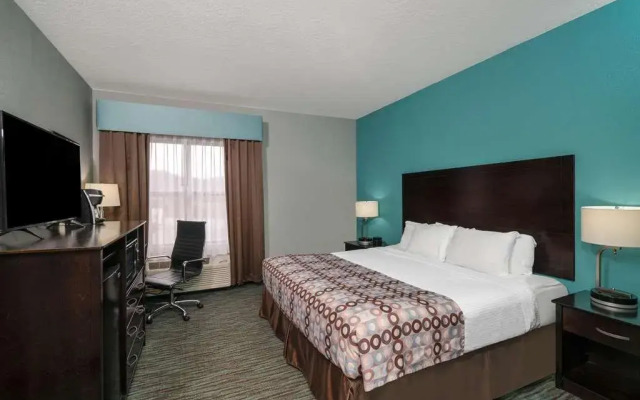 La Quinta Inn & Suites By Wyndham Knoxville East
