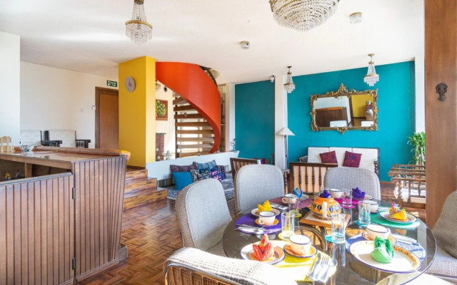 Papucho's Guest House