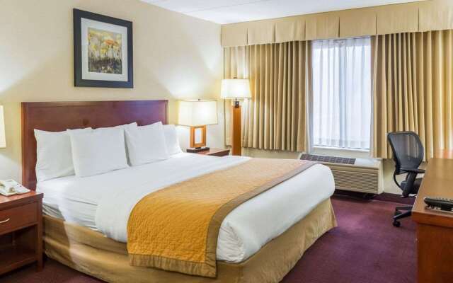 Clarion Hotel Somerset - New Brunswick