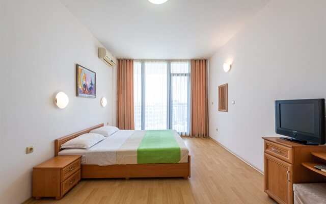 Trakia Plaza Apartments