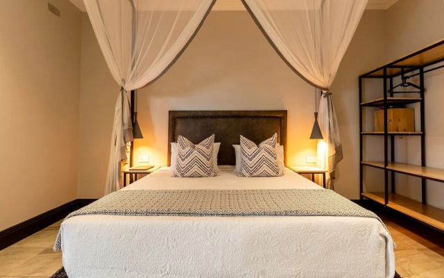 Nkosi Guest Lodge