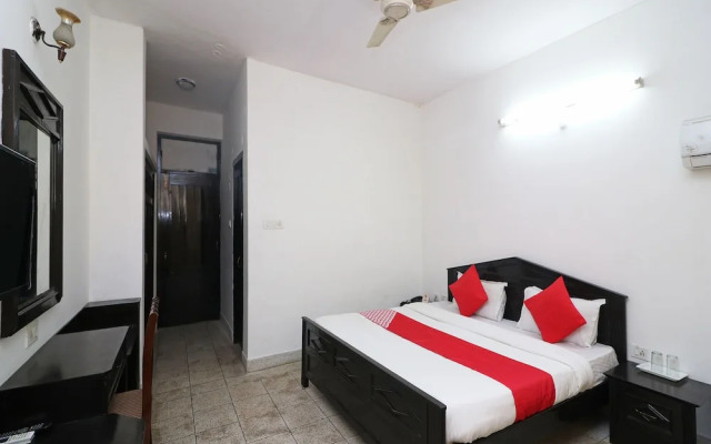 OYO 26825 Corbett Inn