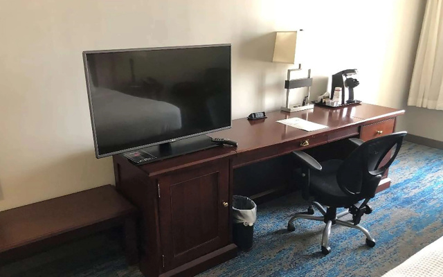 Ramada by Wyndham Cleveland Independence