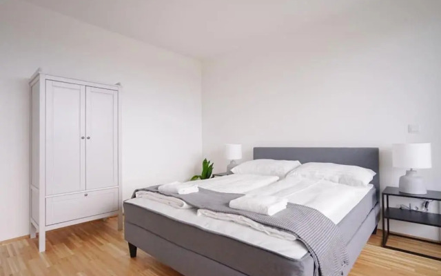 Oberlaa New Apartment - 15 Min to City