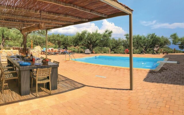 Nice Home in Kardamyli With 4 Bedrooms, Outdoor Swimming Pool and Swimming Pool