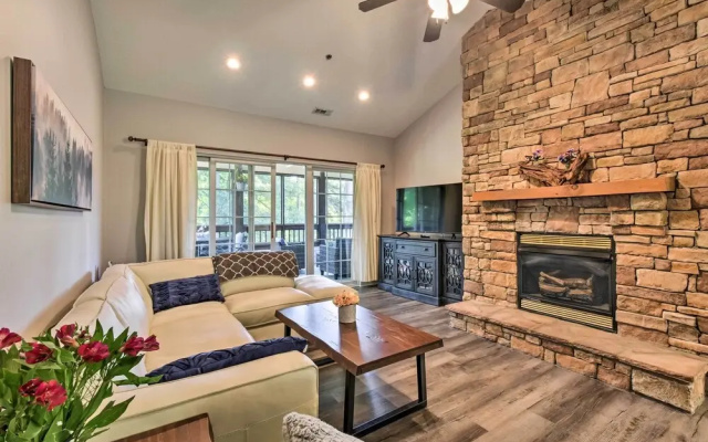 Sunny Clayton Condo on Kingwood Golf Course!