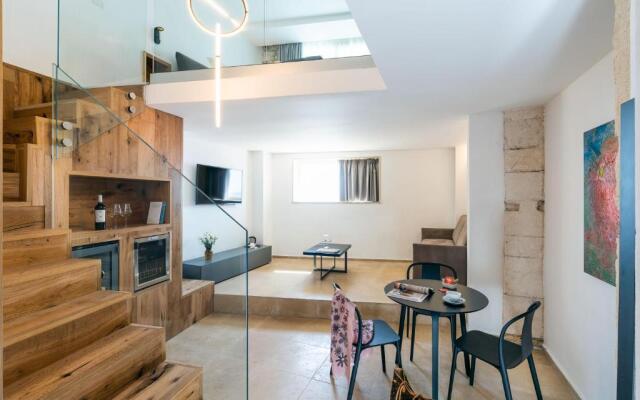 Re Dionisio Luxury Suites