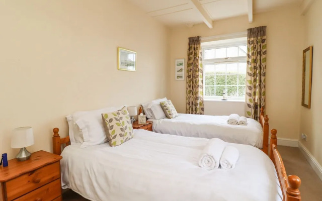 Sunshine Cottage