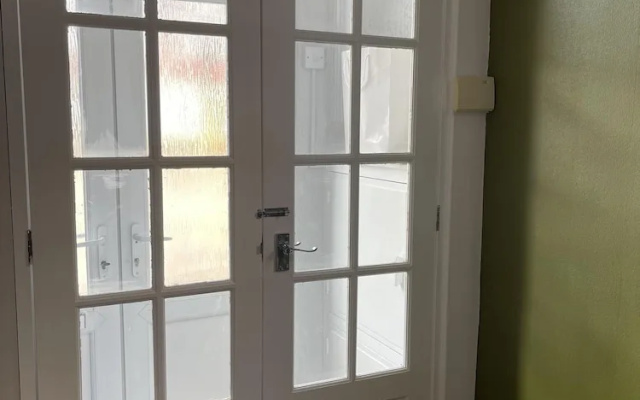 3 bed House in Blackpool With Cinema & hot tub
