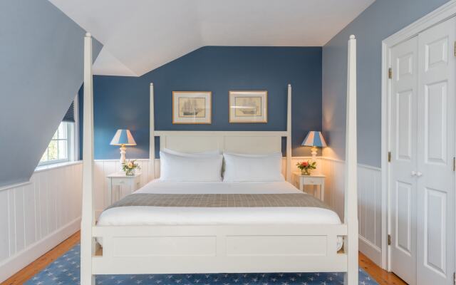 Breakwater Inn