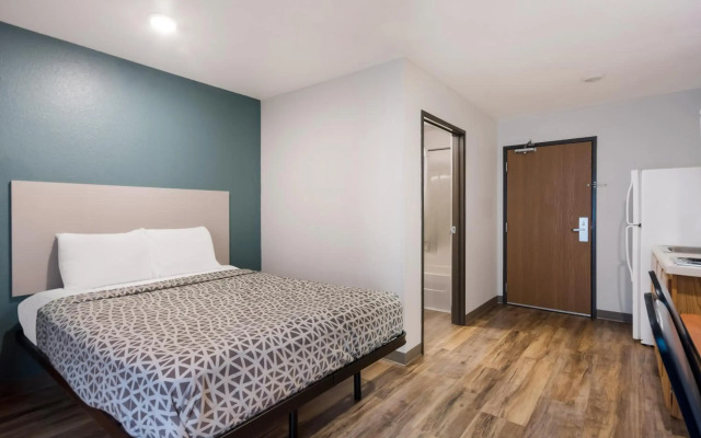 WoodSpring Suites Greenville Central I-85