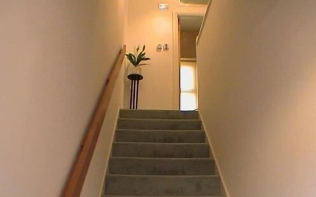 Earle House Serviced Apartments