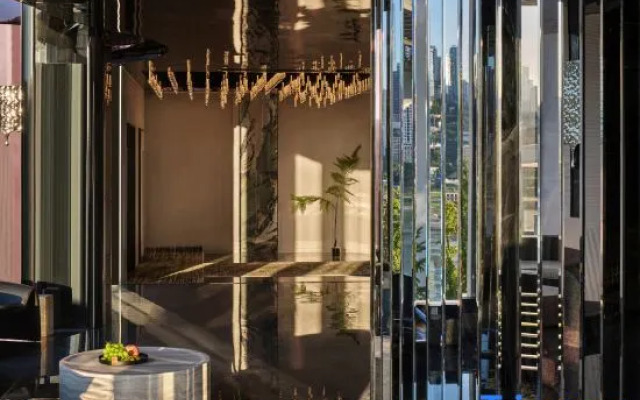 Yolo Private Soup Hot Spring Designer Hotel