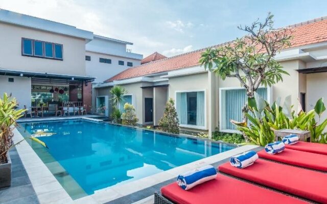 Svarna Suite Seminyak by ZEN Rooms