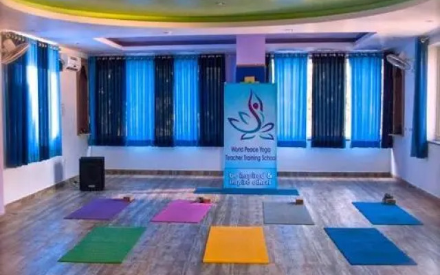Hotel Laxmanjhula Residency