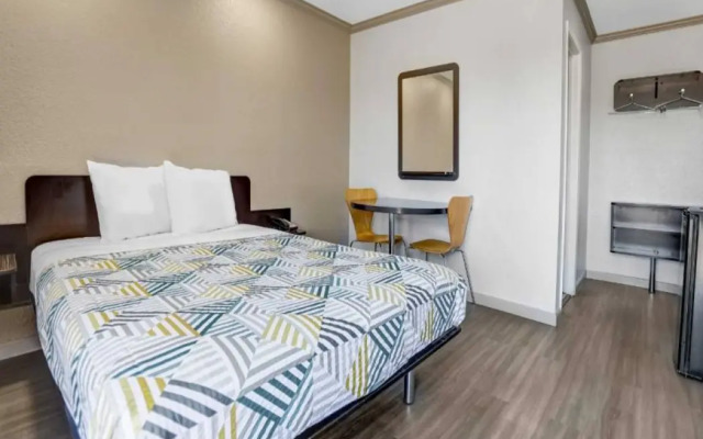 Motel 6 Red Bluff, CA