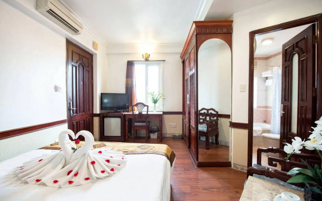 Prince II Hotel