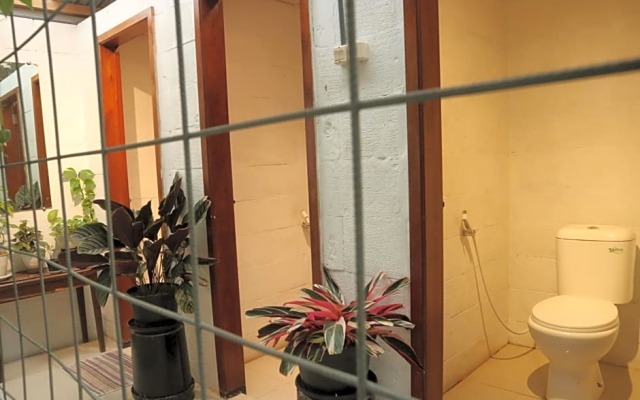 Semeru Hostel Malang - Adults Only