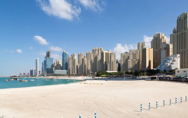 Astounding 3BR Apartment w/ Sea & Marina Views!