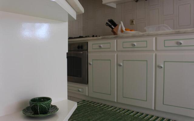 Cozy Summer House by the Beach