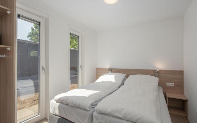 Modern Lodge With Dishwasher, Near Helmond