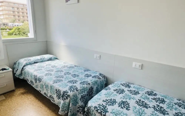 Cozy Apartment Facing the sea