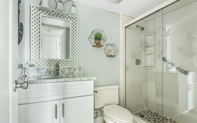 Sun Plaza West Unit 204